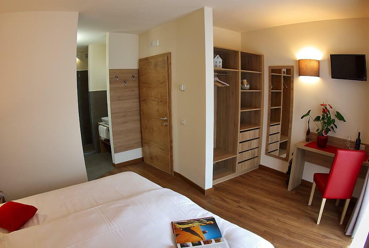 Botton D'Oro Delle Dolomiti Bed & Breakfast Vattaro ภายนอก รูปภาพ