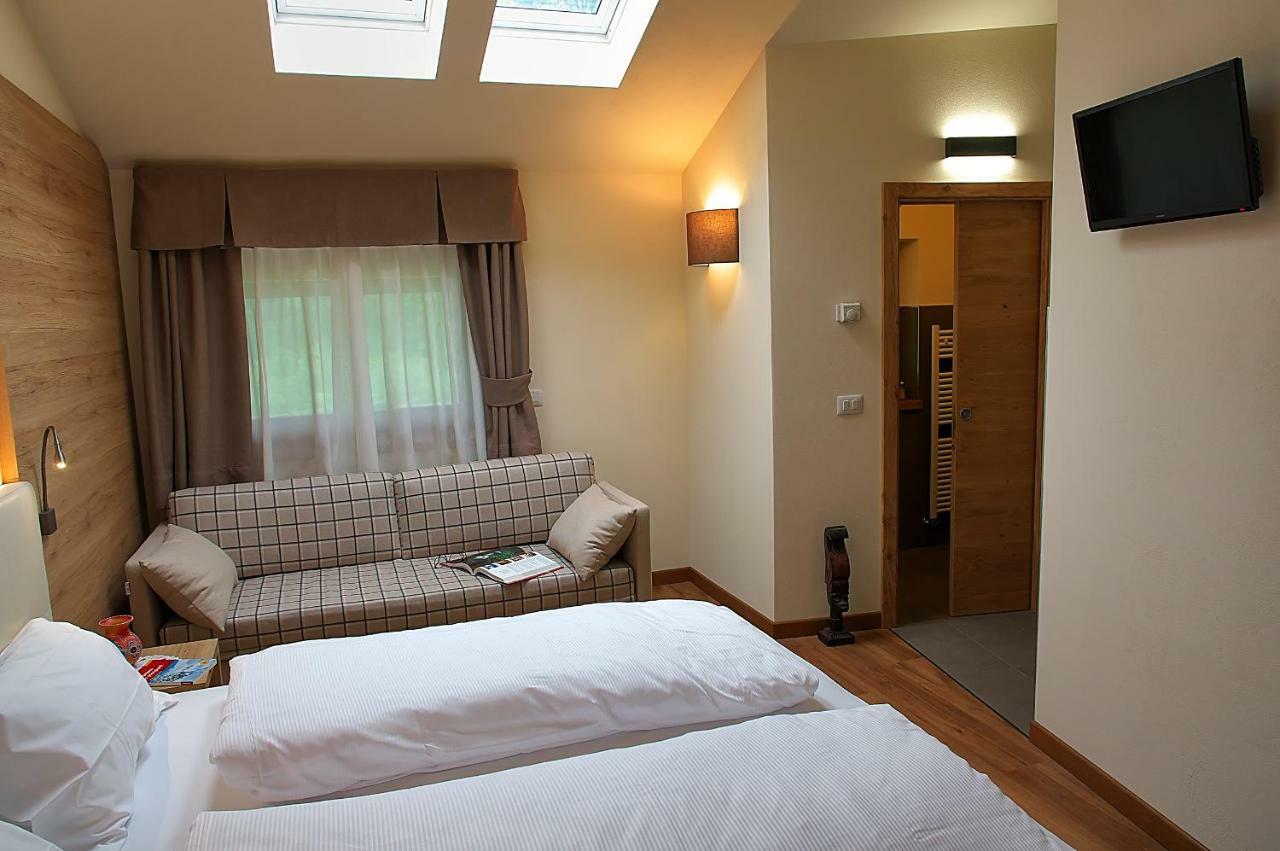 Botton D'Oro Delle Dolomiti Bed & Breakfast Vattaro ภายนอก รูปภาพ