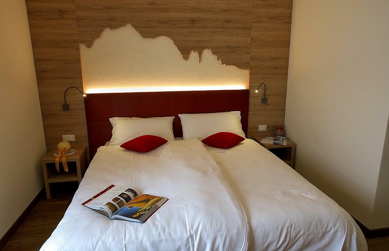 Botton D'Oro Delle Dolomiti Bed & Breakfast Vattaro ภายนอก รูปภาพ